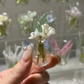 Trillium Bouquet Vase Magnet